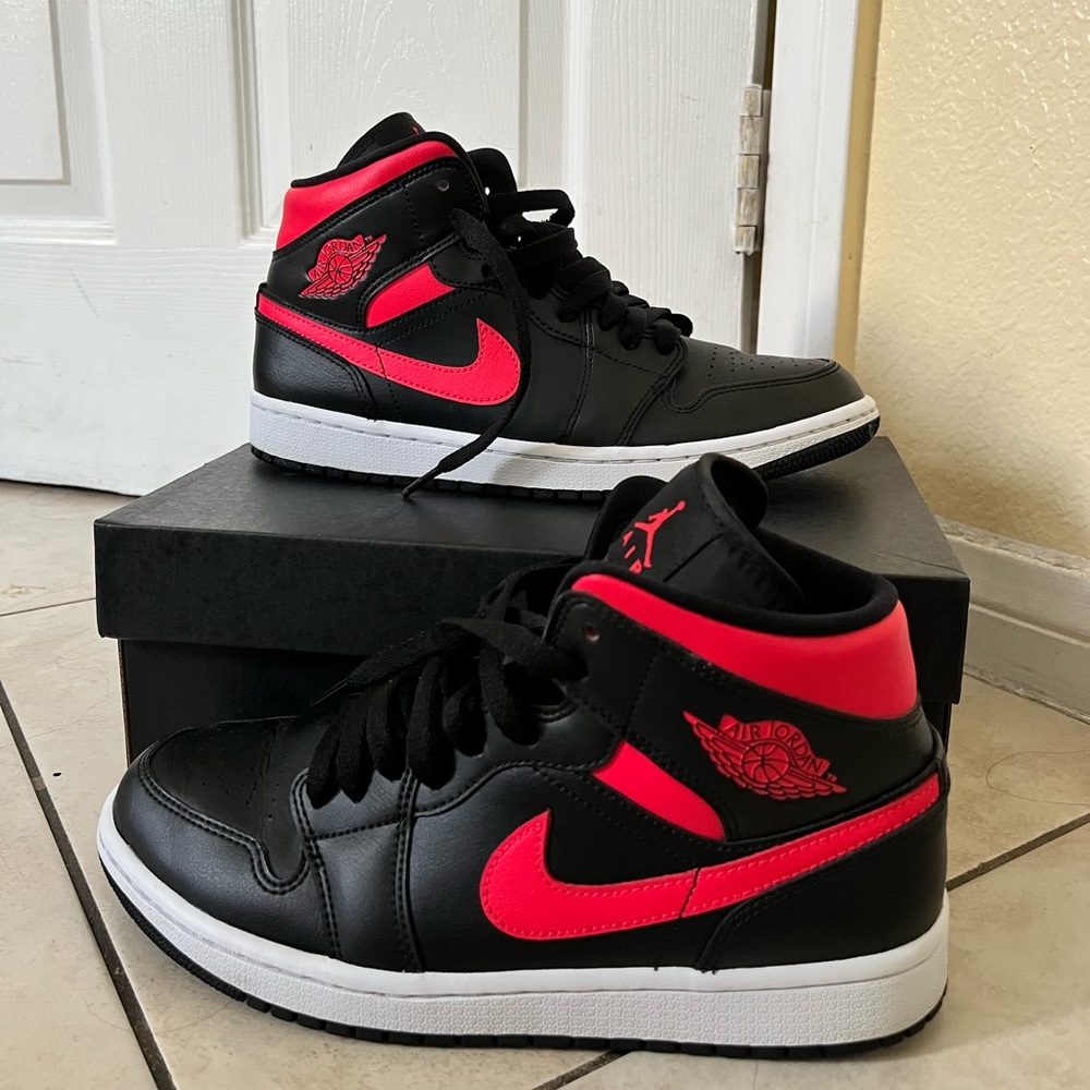 Jordan 1 Mid Black Siren Red Women Size 9